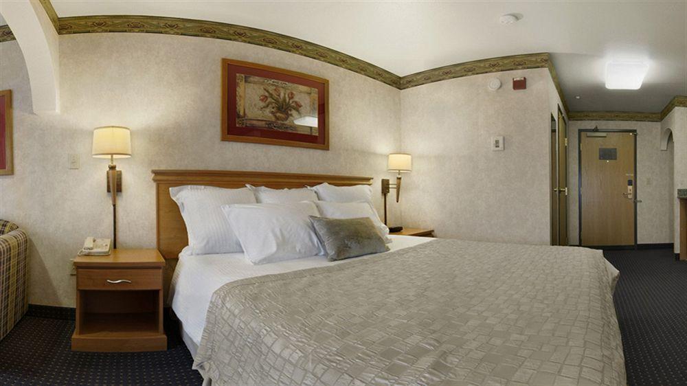 ฮอว์ทอร์น สวีท บาย วินด์แฮม ลิเวอร์มอร์ ไวน์ คันทรี Hotel ภายนอก รูปภาพ