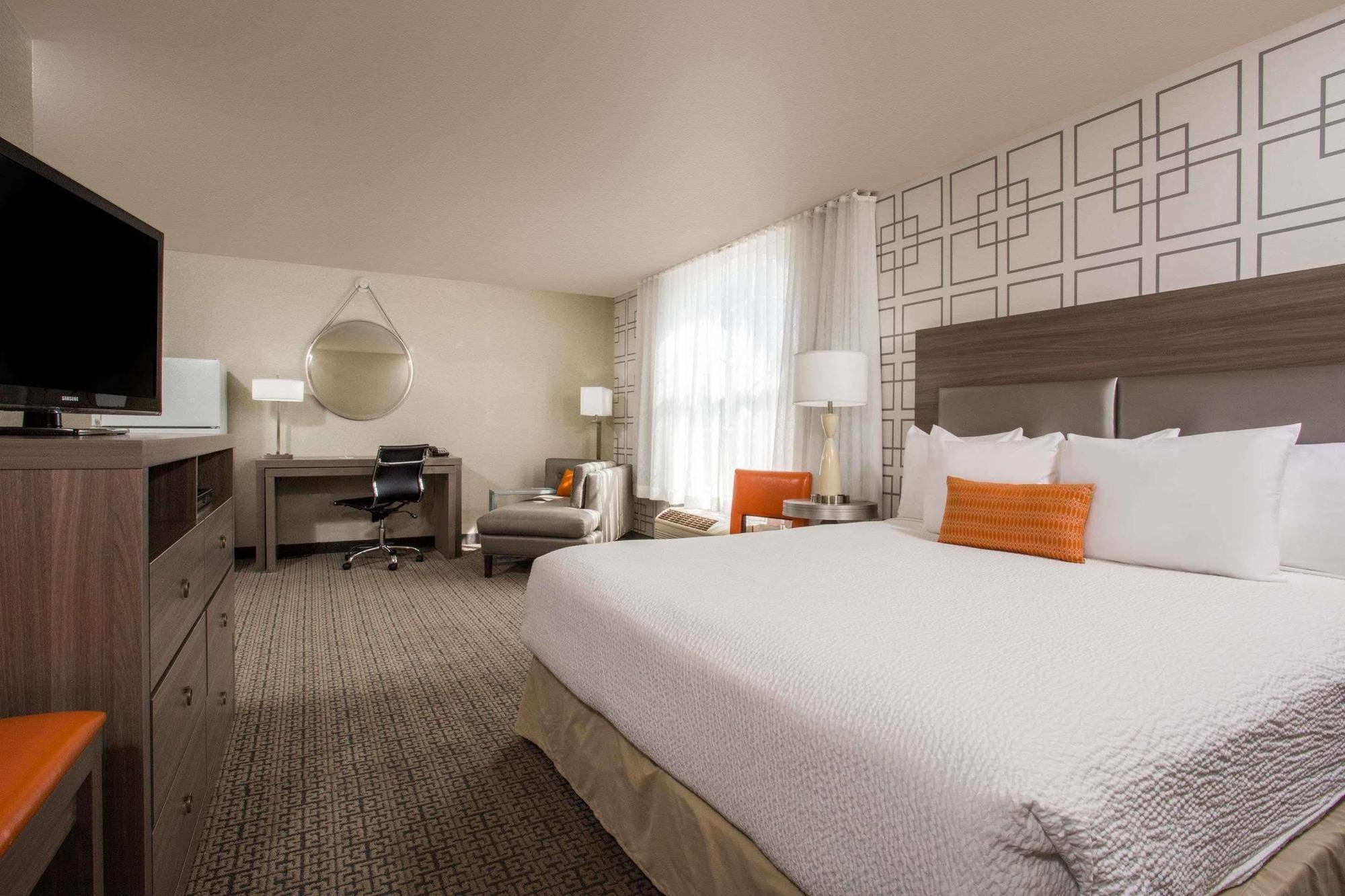 ฮอว์ทอร์น สวีท บาย วินด์แฮม ลิเวอร์มอร์ ไวน์ คันทรี Hotel ภายนอก รูปภาพ